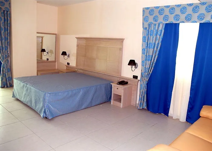 מלון Miramare Palace טרביסאצ'ה