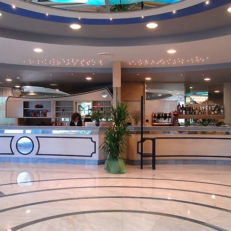 Miramare Palace Hotel